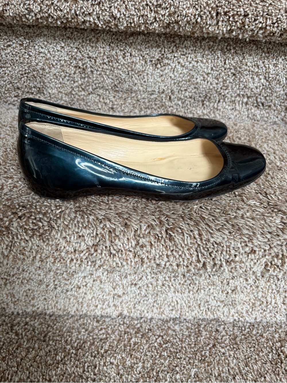 Christian Louboutin Emerald Green Women’s Patent Leather Square Toe Ballet Flats - Picture 2 of 14